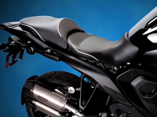 Sargent World Sport Aftermarket Motorcycle Seat for the 2023+ BMW R 1300 GS prototype low front and standard rear on the bike with DTZ/GZ and silver welt.